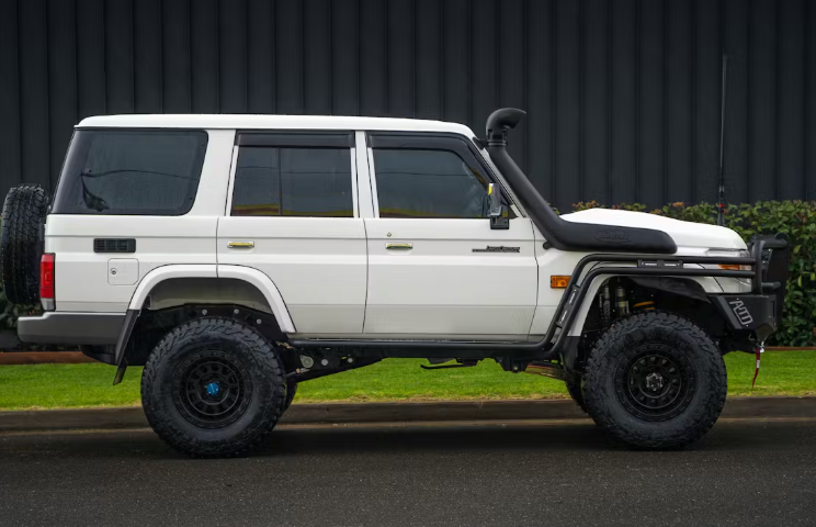 Toyota Land Cruiser 76 Series Accessories & Body Kits in Kenya 2
