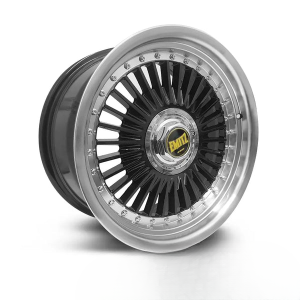 Suzuki Swift 17-inch alloy wheels