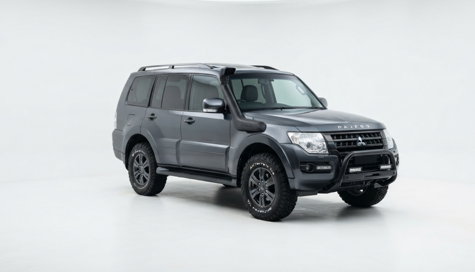 Mitsubishi Pajero Snorkel in Kenya