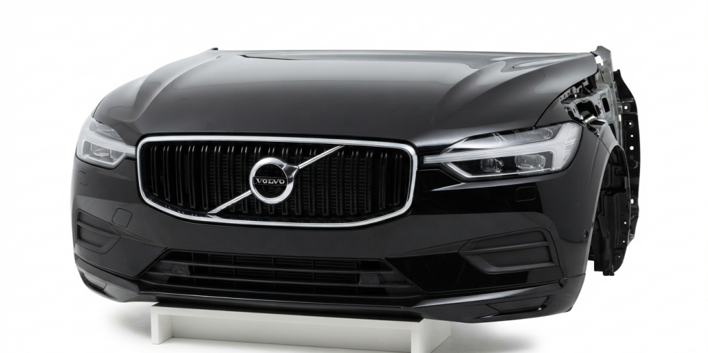 Volvo XC60 Nose Cut For Sale in Kenya | Inscription | R-Design Volvo XC60 Nose Cut in Kenya